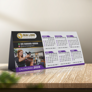 CALENDÁRIO TRIANGULAR Papel Couchê 250g 20x10cm 4x0 Colorido Frente Laminação fosca, Brilho ou holográfica Corte Reto + Dobras 